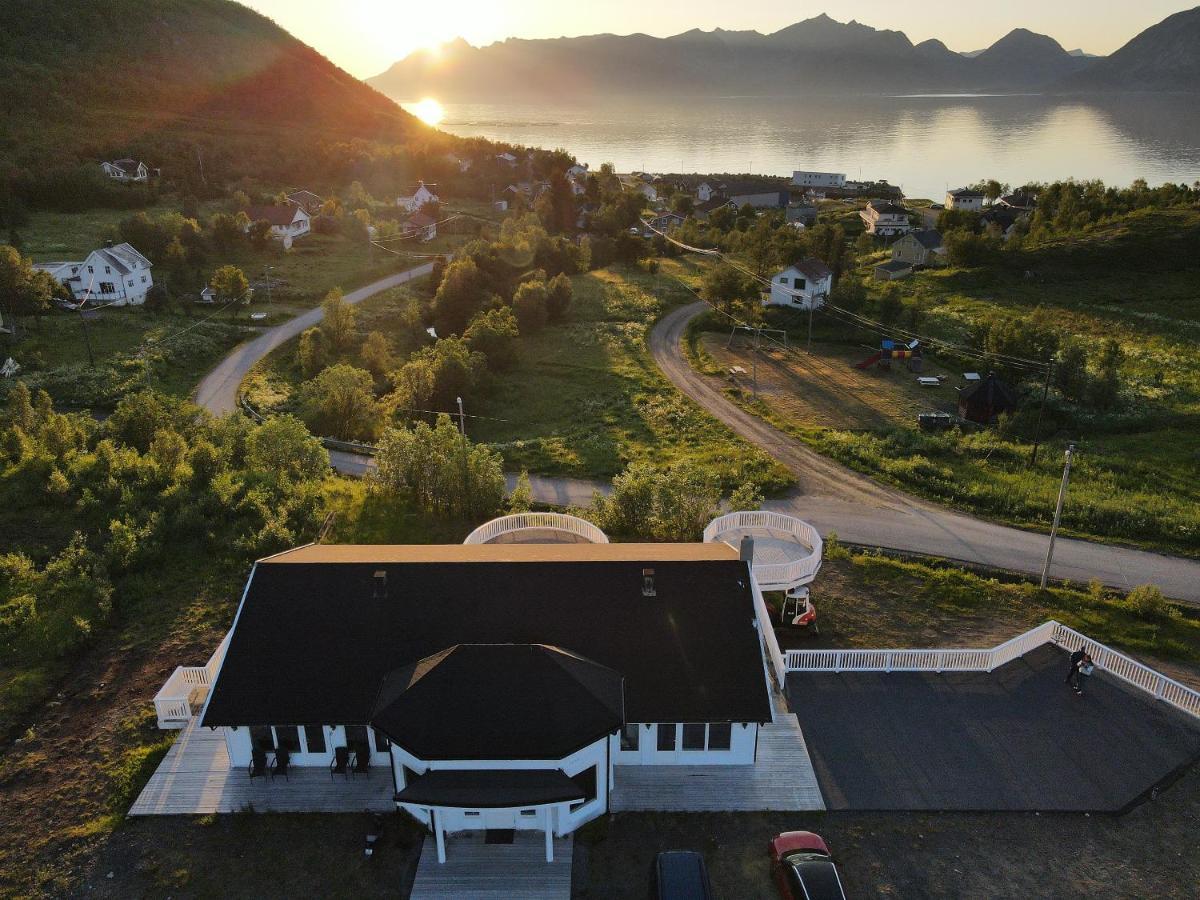 Aparthotel Senja Living Stonglandseidet Exteriér fotografie
