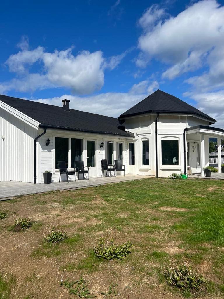 Aparthotel Senja Living Stonglandseidet Exteriér fotografie